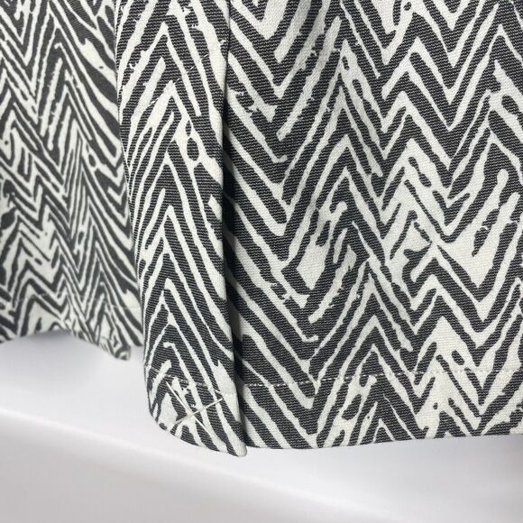 Cabi Zig Zag Ponte Knit Jacket Size Med Gray 3/4 Sleeve Button Up Cotton #3034 - Picture 7 of 10